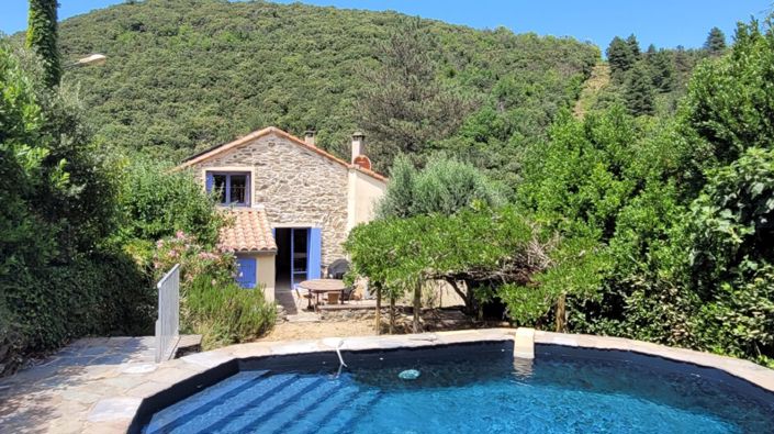 Image No.1-5 Bed Property for sale