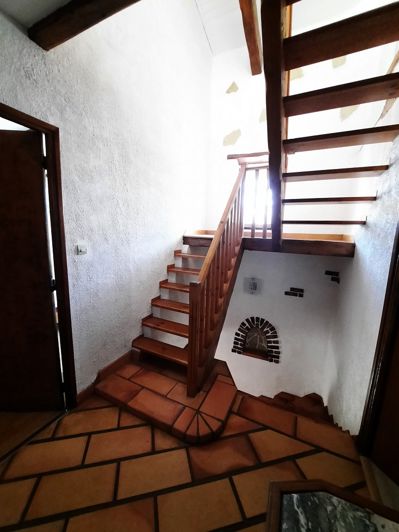 Image No.10-3 Bed House for sale