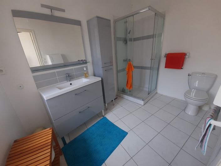 Image No.9-3 Bed House for sale