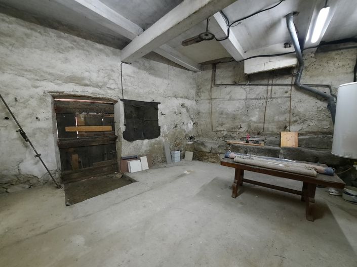 Image No.17-3 Bed House for sale