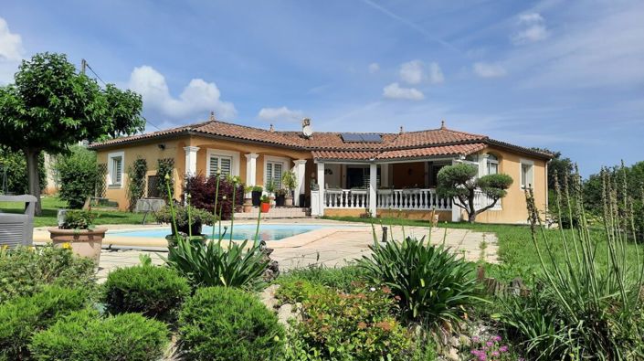 Image No.1-4 Bed Property for sale