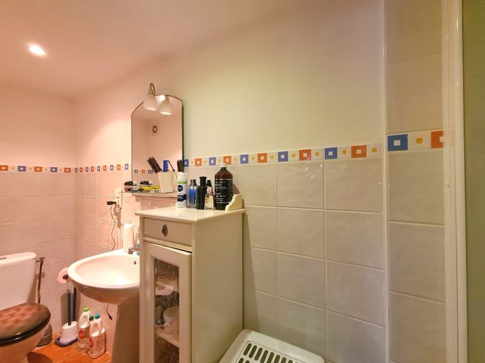 Image No.9-3 Bed House for sale