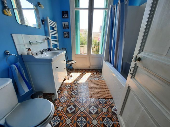 Image No.16-9 Bed House for sale