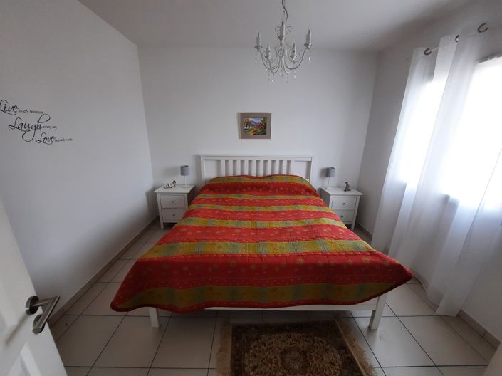 Image No.18-5 Bed Property for sale