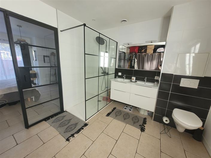 Image No.9-4 Bed Property for sale