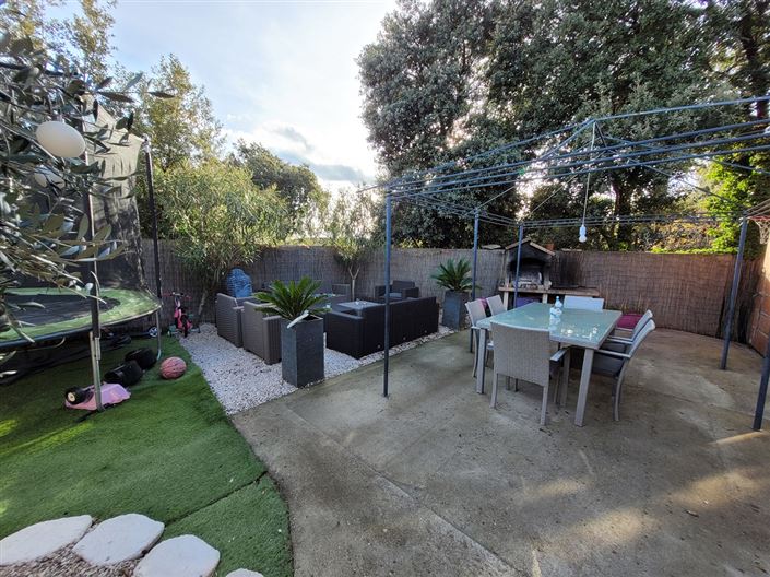 Image No.5-4 Bed Property for sale