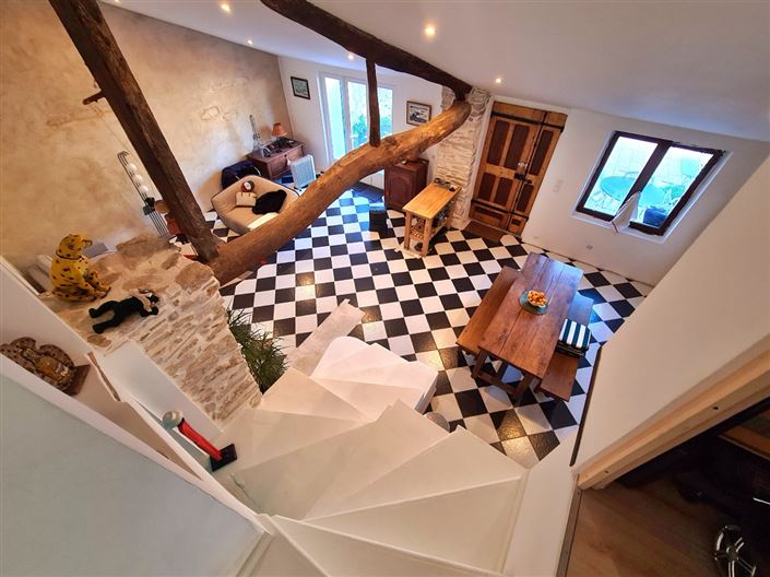 Image No.12-2 Bed House for sale