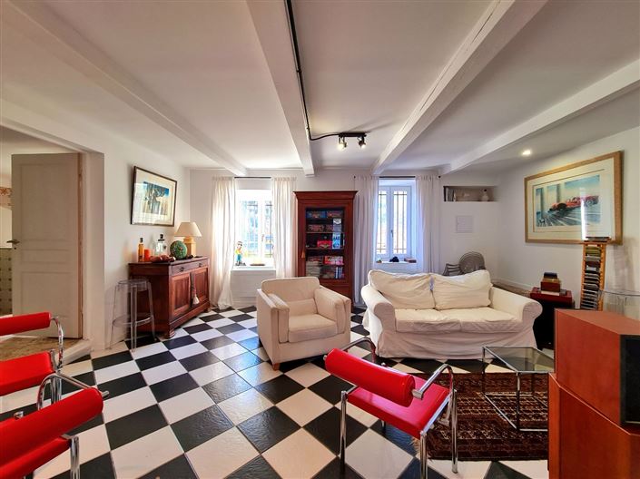 Image No.13-2 Bed House for sale