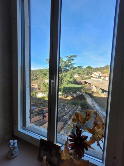 Image No.26-5 Bed Property for sale