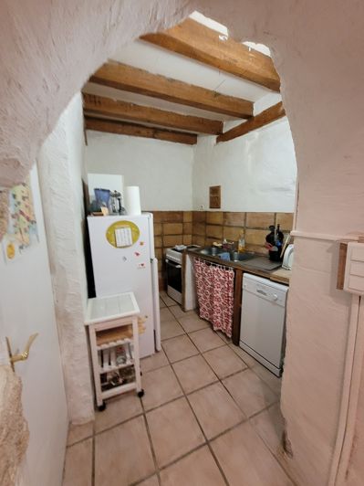 Image No.6-3 Bed House for sale