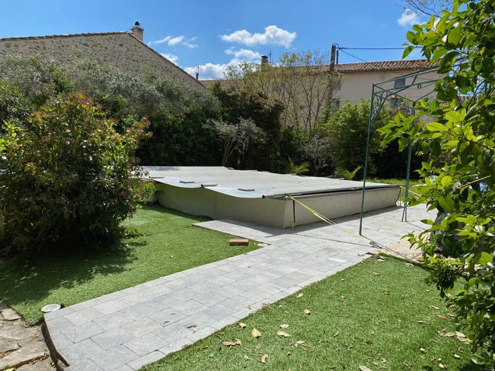 Image No.3-6 Bed House for sale