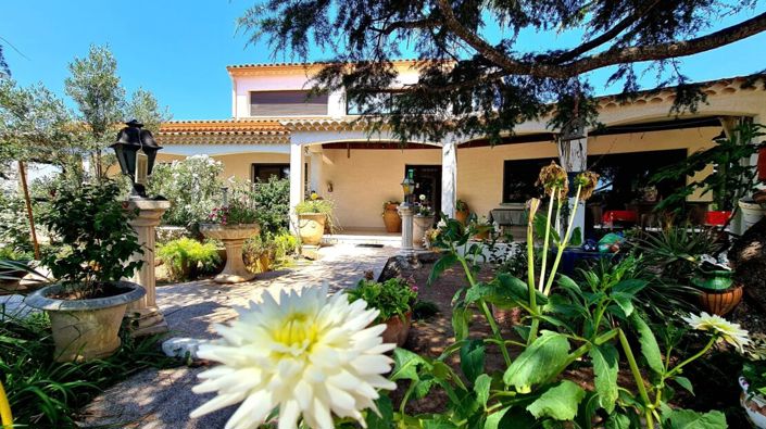 Image No.1-Propriété de 4 chambres à vendre à Agde