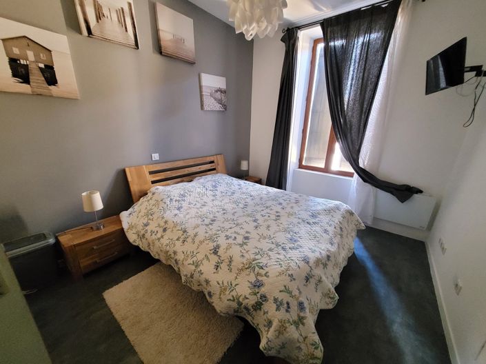 Image No.12-3 Bed House for sale