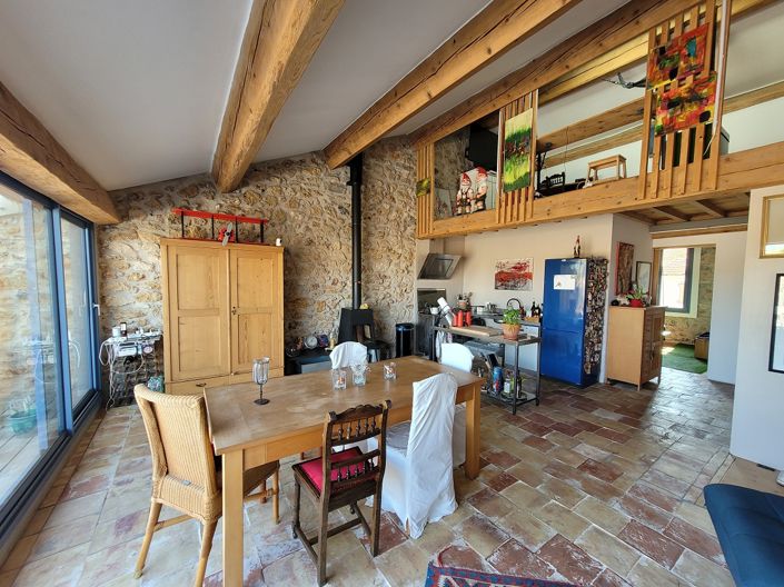 Image No.10-5 Bed House for sale