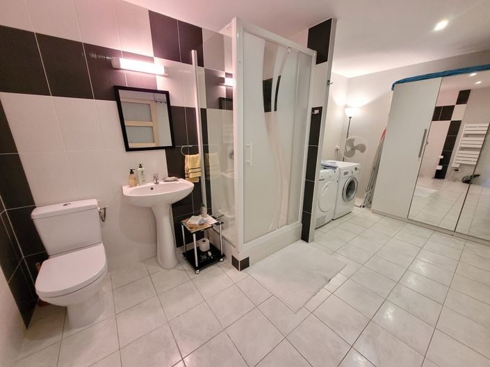 Image No.3-2 Bed House for sale