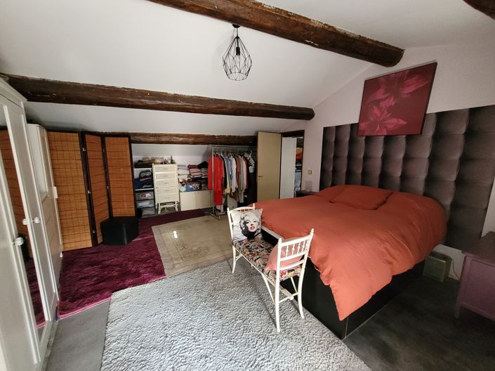 Image No.10-2 Bed House for sale