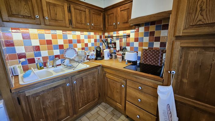 Image No.14-3 Bed House for sale