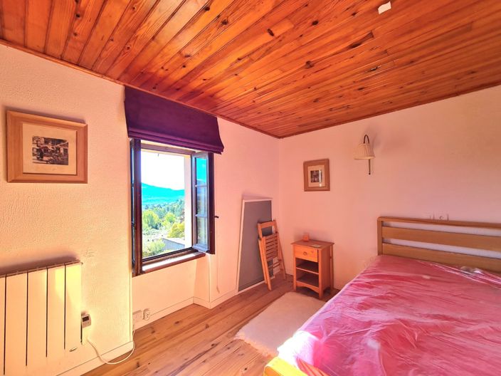 Image No.20-3 Bed House for sale