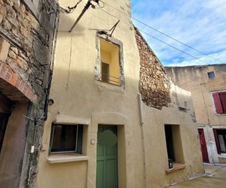 qua149000ea-747x623