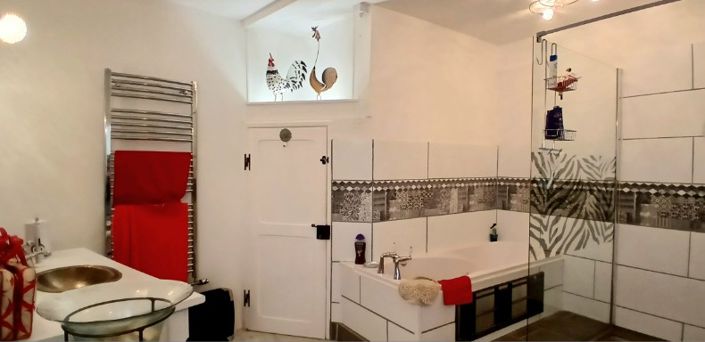 Image No.23-2 Bed House for sale