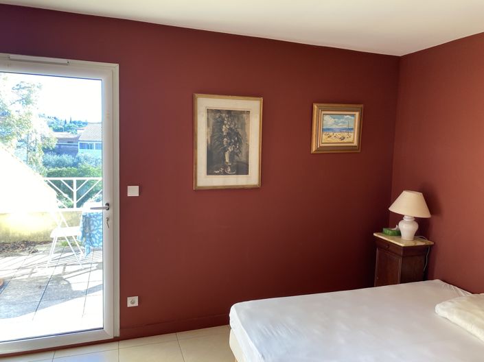 Image No.18-5 Bed Property for sale