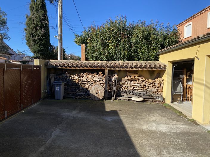 Image No.36-5 Bed Property for sale