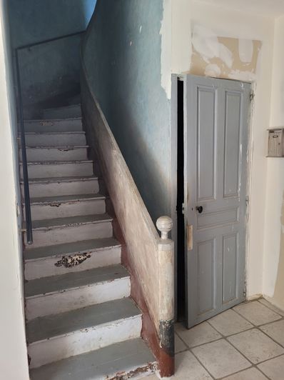 Image No.8-3 Bed House for sale