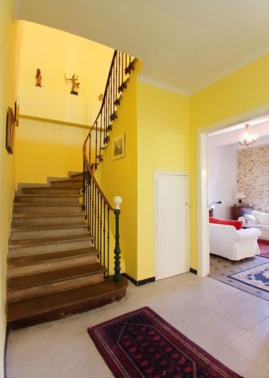 Image No.16-6 Bed House for sale