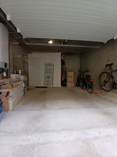 Image No.24-6 Bed House for sale