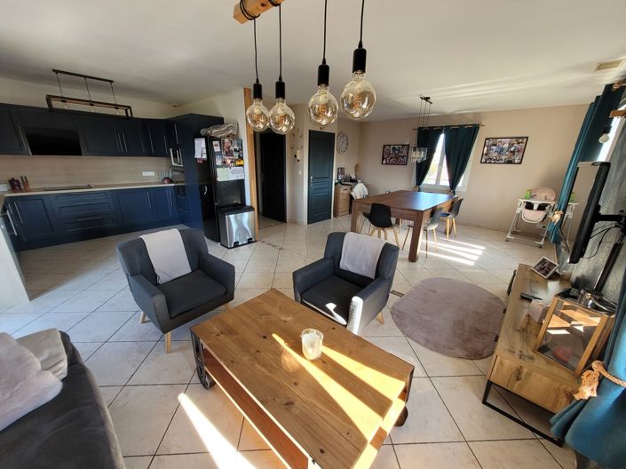 Image No.9-5 Bed Property for sale