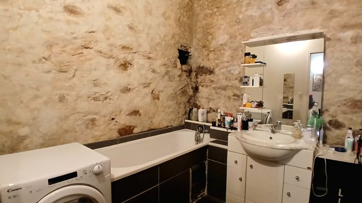 Image No.19-3 Bed House for sale