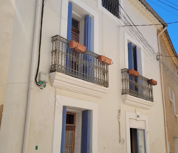 Image No.1-5 Bed House for sale