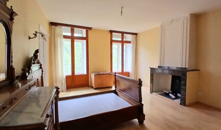 Image No.20-10 Bed House for sale