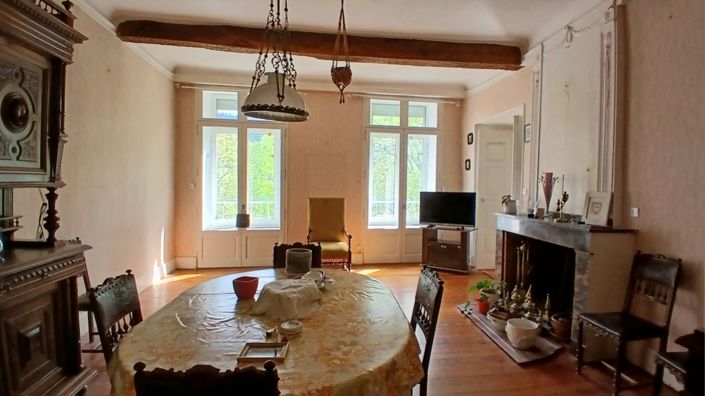 Image No.22-10 Bed House for sale