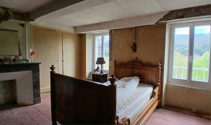 Image No.25-10 Bed House for sale