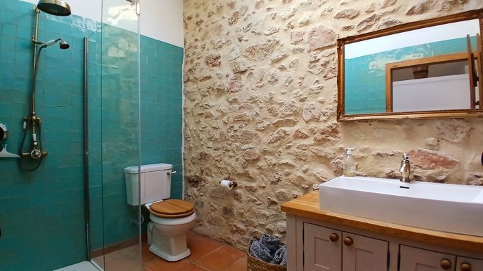 Image No.30-6 Bed Property for sale