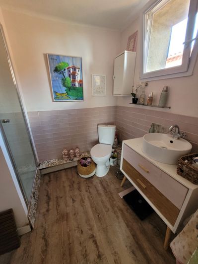 Image No.16-3 Bed House for sale