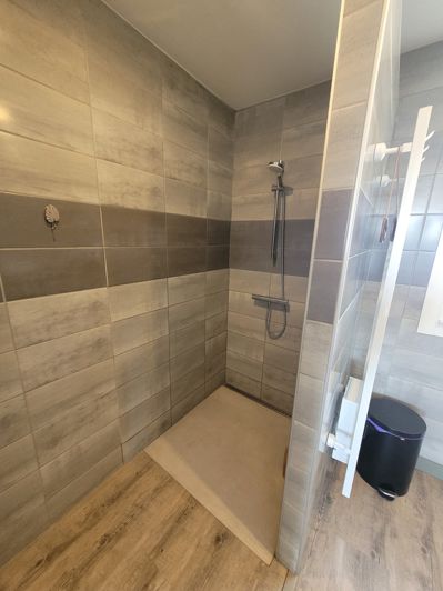 Image No.22-5 Bed Property for sale