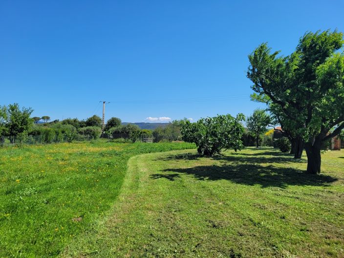 Image No.8-5 Bed Property for sale