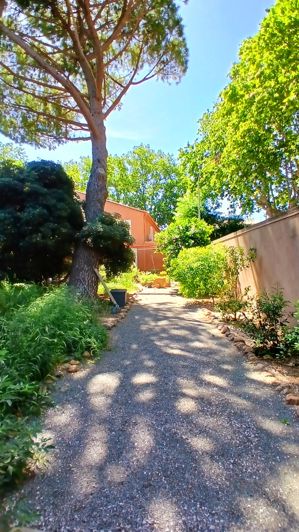 Image No.14-5 Bed House for sale