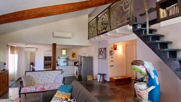 Image No.33-5 Bed House for sale