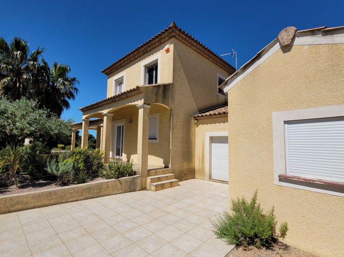 Image No.4-Propriété de 4 chambres à vendre à Saint-Geniès-de-Fontedit