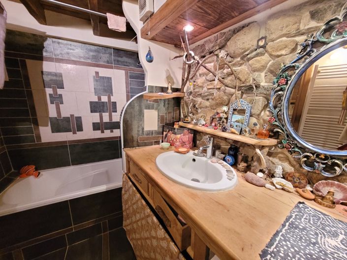 Image No.13-2 Bed House for sale