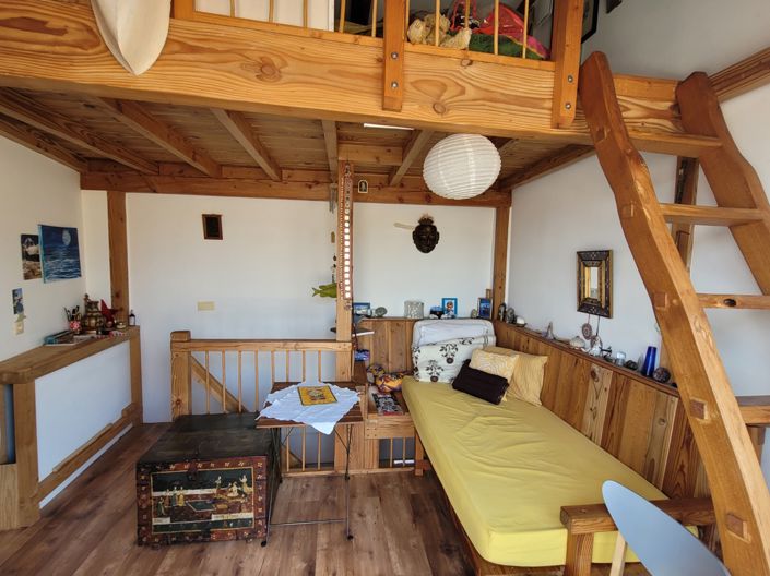 Image No.12-2 Bed House for sale