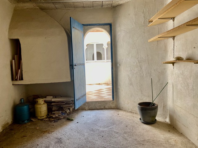 Image No.17-3 Bed Property for sale