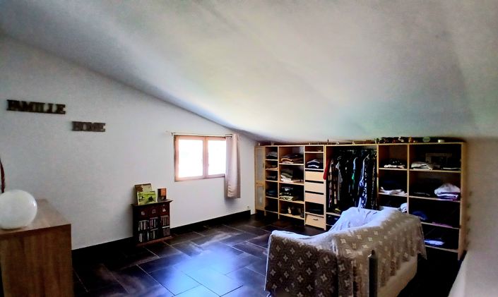 Image No.19-3 Bed Barn for sale