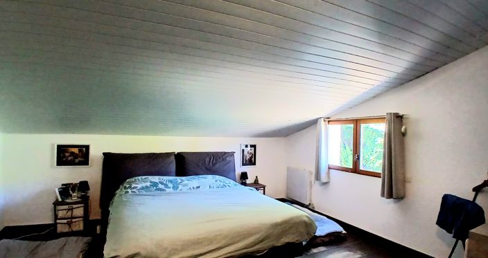 Image No.17-3 Bed Barn for sale