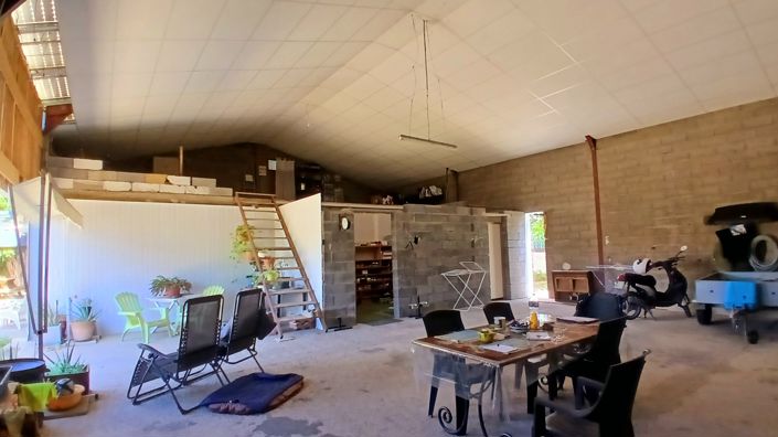 Image No.21-3 Bed Barn for sale