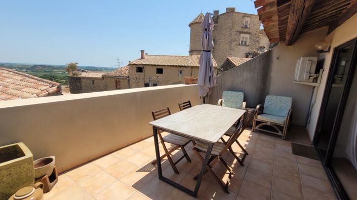 Image No.1-4 Bed House for sale