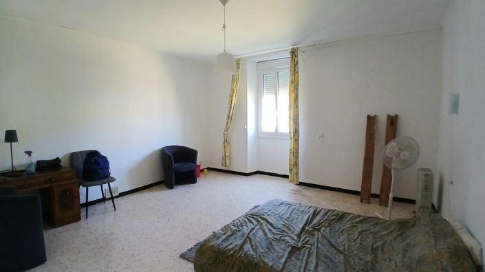 Image No.10-4 Bed House for sale